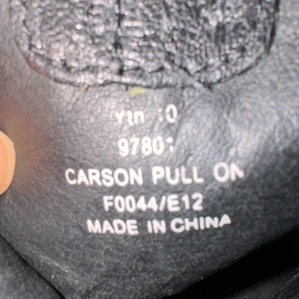 Frye size 10 black boots carson pull on 97801